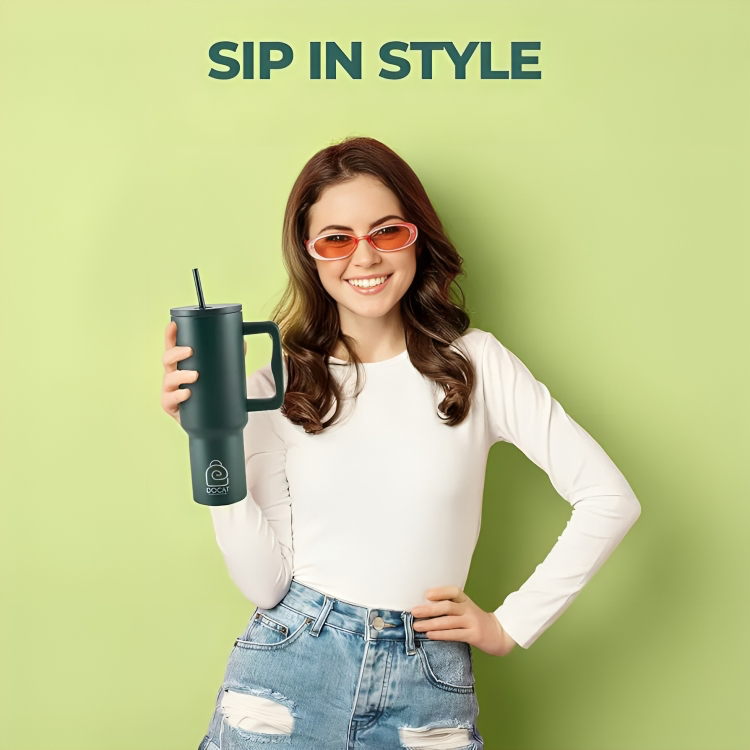 Insulted sipper with flask straw